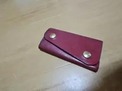 イルビゾンテ レザー 赤 キーケース