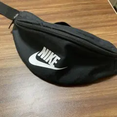 聖*愛様 NIKE ブラック ボディバッグ
