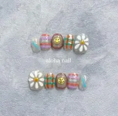 ネイルチップ｜フラワー ニコちゃん ぷっくり ちぐはぐ ポップ 個性派ネイル