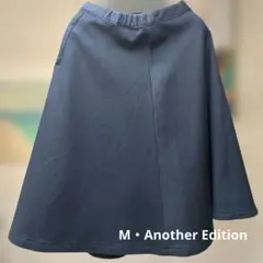 M・Another Editionダークブルー プリーツスカート ひざ丈のサムネイル