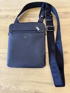 BOSS ブラック ショルダーバッグ【正規品】☆5月末までの値下げ - メルカリ