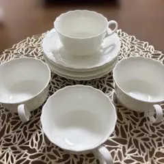 ナルミ❗️スープカップ❗️皿付き❗️シルキーホワイト❗️幅10㎝×高