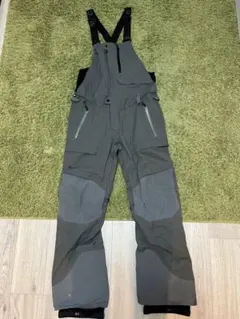 超美品　686ビブパンツ　レディース 686/シックスエイトシックス レディース スノー ビブパンツ M2W406