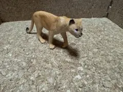 シュライヒ　ピューマ　フィギュア　約10cm