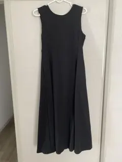 UNIQLOウルトラストレッチエアリズムワンピース　黒