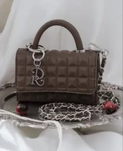 【即日発送】darich DRチャームチョコレートハンドバッグ
