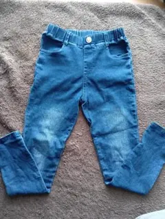 Item thumbnail for item a4c88f2f-33e9-458e-b45b-fbe1beb311c1