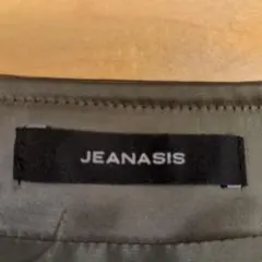 JEANASIS サテン ペプラム ジップ ベスト カーキのサムネイル