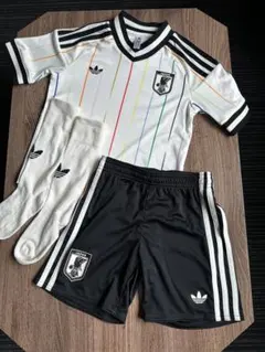 国内正規品 adidas日本代表アウェイユニフォーム3点セット/キッズ120cm