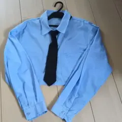 水色 クロップドシャツ ネクタイ付きのサムネイル