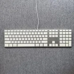 Apple 有線キーボード（テンキー付き／US配列）