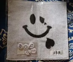 JSB ØMI ハンドタオル、ミニ缶バッジセット