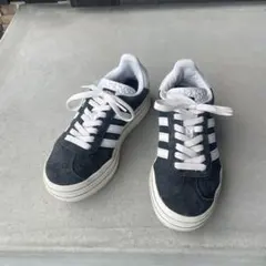 アディダススニーカー厚底　ガゼル ボールド　23㎝