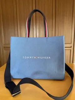 TOMMY HILFIGER トートバッグ ブルー