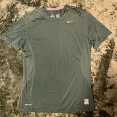 NIKE PRO COMBAT DRY FIT tシャツ