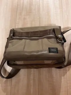 Item thumbnail for item 88d2fc17-ec2d-4f5c-8c18-49c72132d7bd