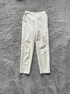 【GU ジーユー】ホワイト スリムフィット スラックス サイズM