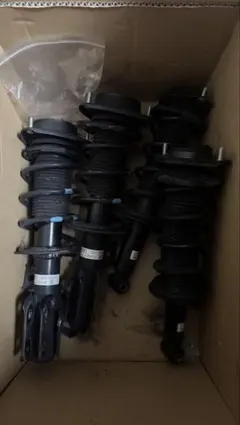 BRZ ZC6 純正サスのサムネイル