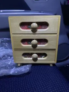 Item thumbnail for item caa327ea-43fe-4f4e-9681-c20a44cfdb9a