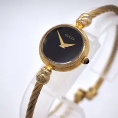 605 稼動 GUCCI 時計 2700.2.L ワイヤー ゴールド バングル - メルカリ