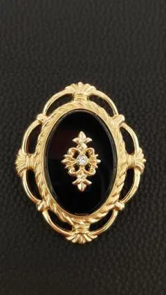 AVON　エイボンヴィンテージクラシックな黒金ブローチ