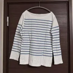 白と水色　長袖Tシャツ ボートネック サイドスリットのサムネイル