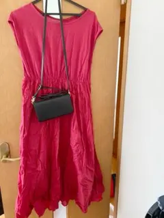 定価10000円　一度のみの美品　シンプリシテェ　ワンピース