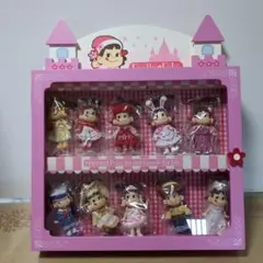 未使用品！アイドルペコちゃん　コレクションハウス【ピンク】のサムネイル