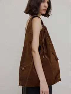 Archivépke Knotted layer bag スウェード ブラウン