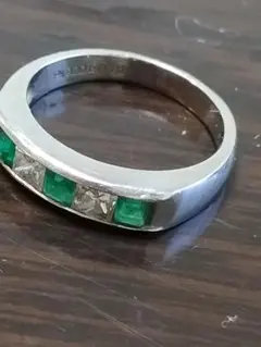 鑑定済み 本物 上品 プラチナ リング pt900 エメラルド 4.9g 指輪 鑑定済み 本物 上品 プラチナ リング pt900 エメラルド 4.9g 指輪