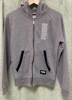 プーマ　パーカー