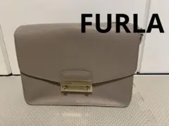 赤 ハンドバッグ
