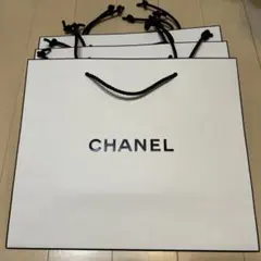 シャネルショッパー中　３枚