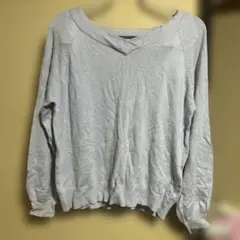 CINEMA CLUB ライトグレー Vネックセーター