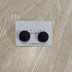未使用 黒いスタッドピアス（最終価格）