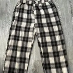 チェックパンツ