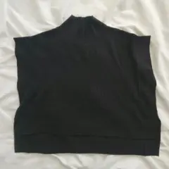 重ね着a.v.vブラックリブ編み ハイネック ニットベスト