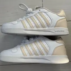 K-SWISS キッズ スニーカー 新品　19㎝のサムネイル