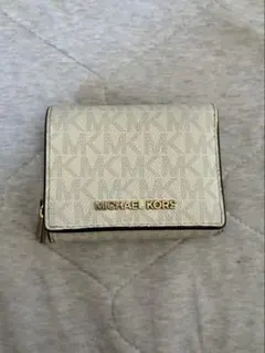 MICHEAL KORSコンパクト ウォレット ミディアム 3つ折り財布