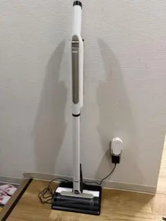 Shark スティッククリーナー 本体　充電器付き　ジャンクのサムネイル
