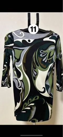 抽象模様の五分丈チュニック