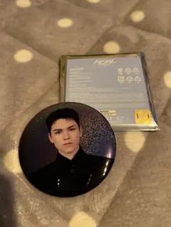 SEVENTEEN 缶バッジ NEW バーノン