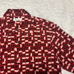 a.v.v HOMME 長袖総柄シャツ 赤 黒 ベージュ イトキン 美品のサムネイル