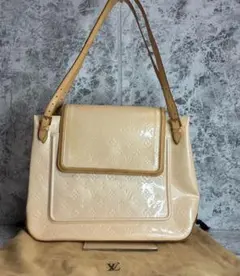LOUIS VUITTON モノグラム ヴェルニ ハンドバッグ (2117) - メルカリ