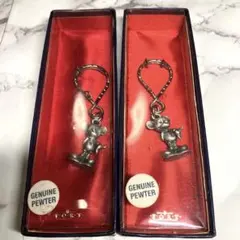 新品未使用 ディズニーランドUSA 　ミッキーキーホルダー ピューター製　 レア