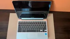 ASUS Chromebook Flip C101PA-DS04 値下げ中のサムネイル