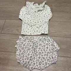 花柄フリルトップスとショートパンツセット