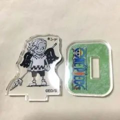 送料込み　ワンピース　キング　アクリル　mini フィギュア　スタンド　グッズ