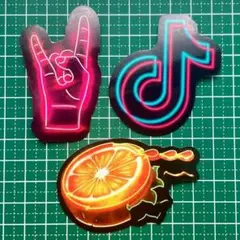 A-113【新品】【3枚セット】★防水ステッカー★ オレンジ　他各1枚づつ