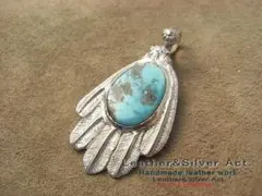 フェザーモチーフ　ターコイズペンダントトップ　アリゾナ産　モレンシーターコイズ